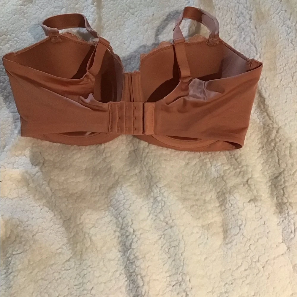 All Worthy by Hunter McGrady Lace Bra in Tan - Picture 2 of 3
